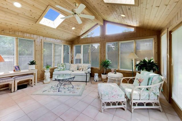 707 E Monterey Road, Palatine, IL 60074