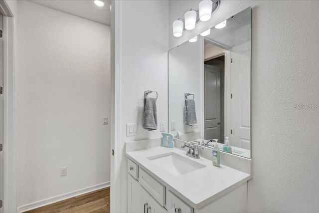 2824 QUAIL CREST COURT, Valrico, FL 33594