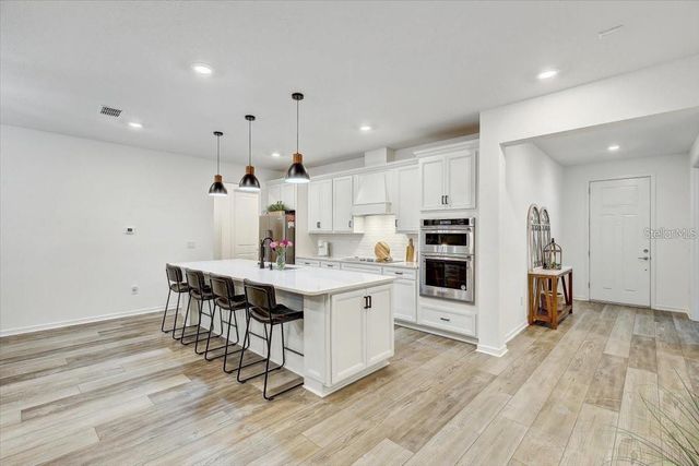 2824 QUAIL CREST COURT, Valrico, FL 33594