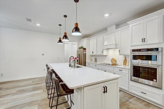 2824 QUAIL CREST COURT, Valrico, FL 33594