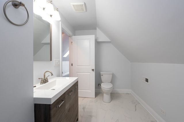 4226 N Bernard Street 2, Chicago, IL 60618