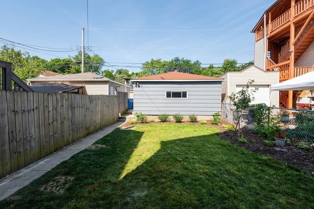 4226 N Bernard Street 2, Chicago, IL 60618