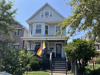 4226 N Bernard Street 2, Chicago, IL 60618