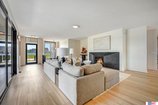 8440 Birkett Place, Lincoln, NE 68526