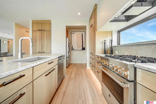 8440 Birkett Place, Lincoln, NE 68526