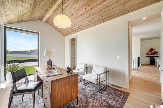 8440 Birkett Place, Lincoln, NE 68526