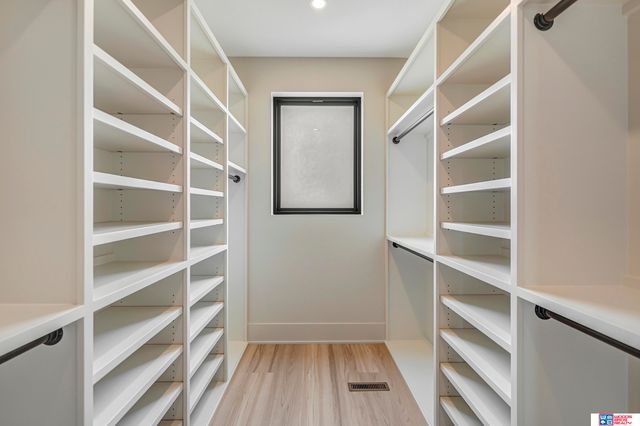 8440 Birkett Place, Lincoln, NE 68526