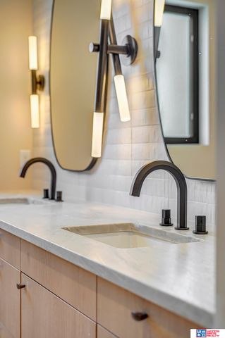 8440 Birkett Place, Lincoln, NE 68526