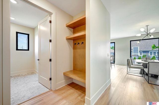 8440 Birkett Place, Lincoln, NE 68526