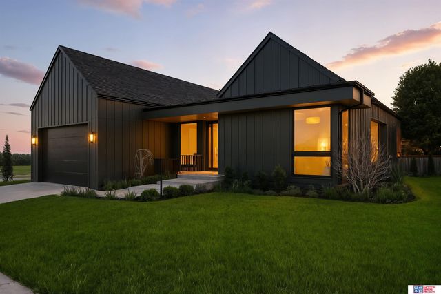 8440 Birkett Place, Lincoln, NE 68526