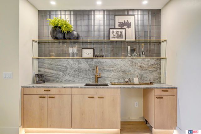 8440 Birkett Place, Lincoln, NE 68526