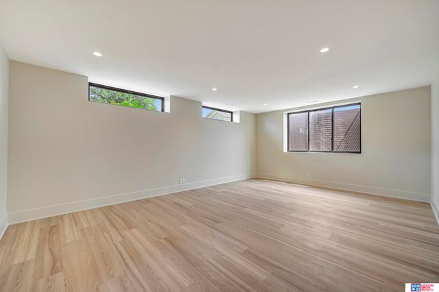 8440 Birkett Place, Lincoln, NE 68526