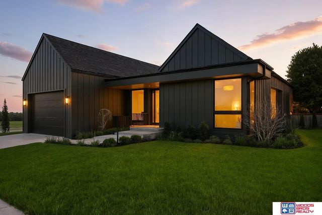 8440 Birkett Place, Lincoln, NE 68526