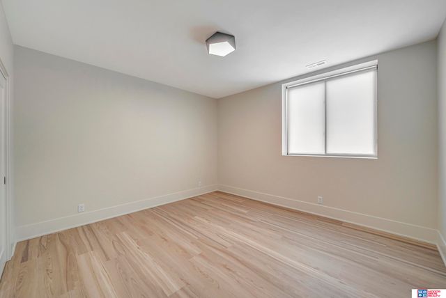 8440 Birkett Place, Lincoln, NE 68526