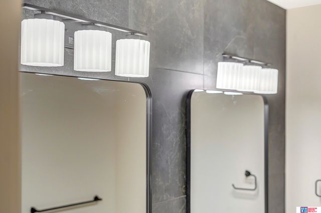 8440 Birkett Place, Lincoln, NE 68526