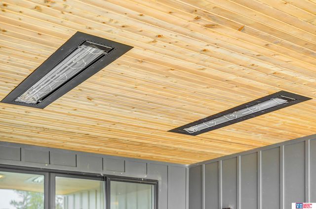 8440 Birkett Place, Lincoln, NE 68526