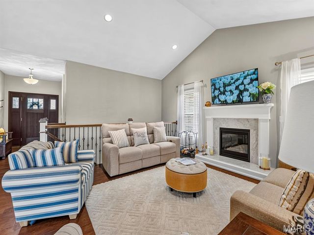 2020 Ravenel, Swansea, IL 62226
