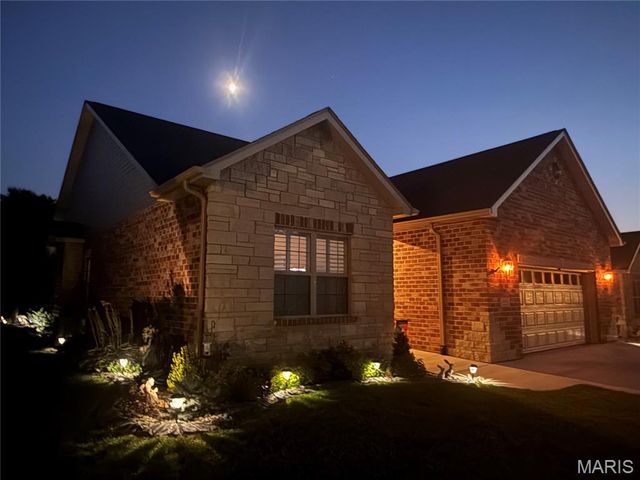 2020 Ravenel, Swansea, IL 62226
