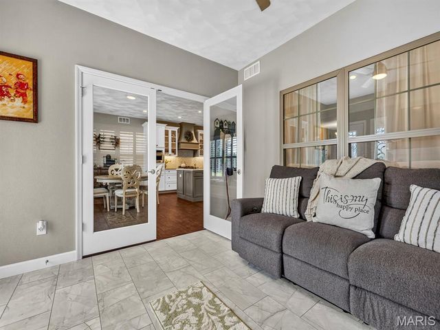 2020 Ravenel, Swansea, IL 62226