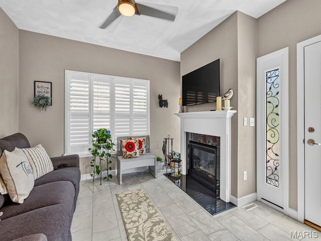 2020 Ravenel, Swansea, IL 62226