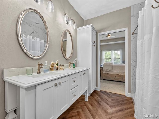 2020 Ravenel, Swansea, IL 62226