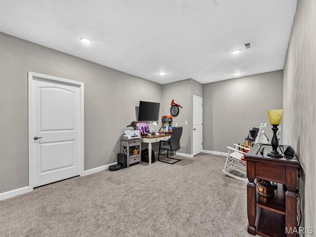 2020 Ravenel, Swansea, IL 62226