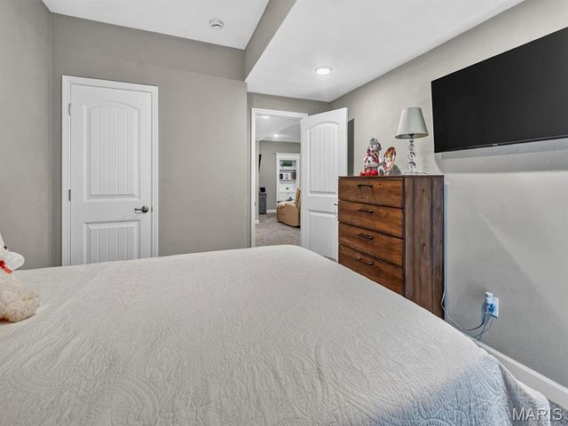 2020 Ravenel, Swansea, IL 62226