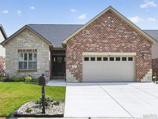 2020 Ravenel, Swansea, IL 62226