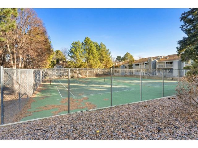 904 S Walden Way 102, Aurora, CO 80017