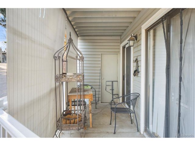 904 S Walden Way 102, Aurora, CO 80017