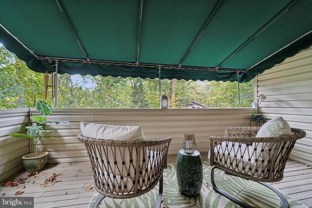 857 HAMILTON DR, Lafayette Hill, PA 19444