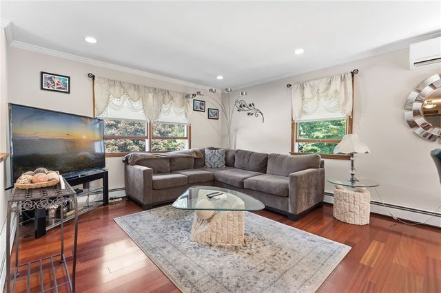 15 Clay Lane, Westerly, RI 02891