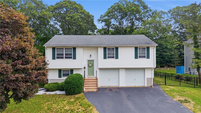 15 Clay Lane, Westerly, RI 02891