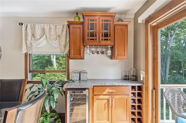 15 Clay Lane, Westerly, RI 02891