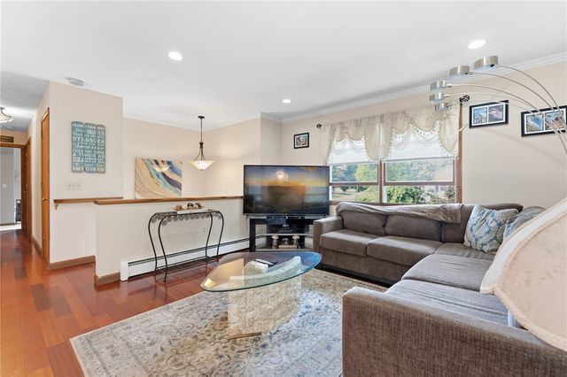 15 Clay Lane, Westerly, RI 02891