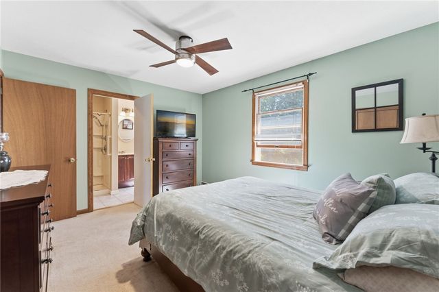 15 Clay Lane, Westerly, RI 02891