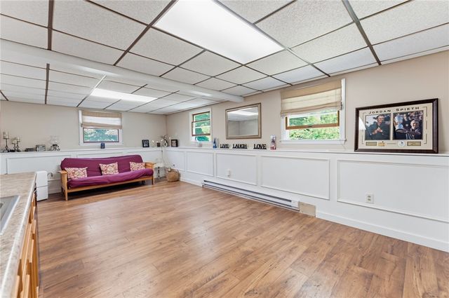 15 Clay Lane, Westerly, RI 02891