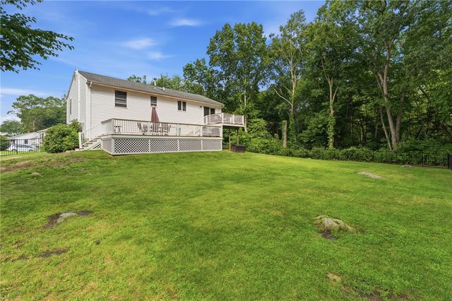 15 Clay Lane, Westerly, RI 02891