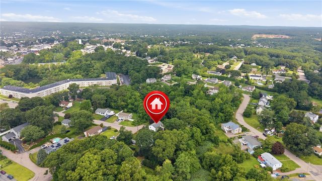 15 Clay Lane, Westerly, RI 02891