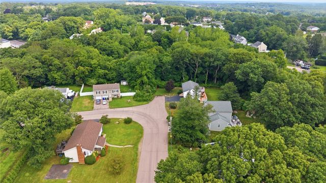15 Clay Lane, Westerly, RI 02891