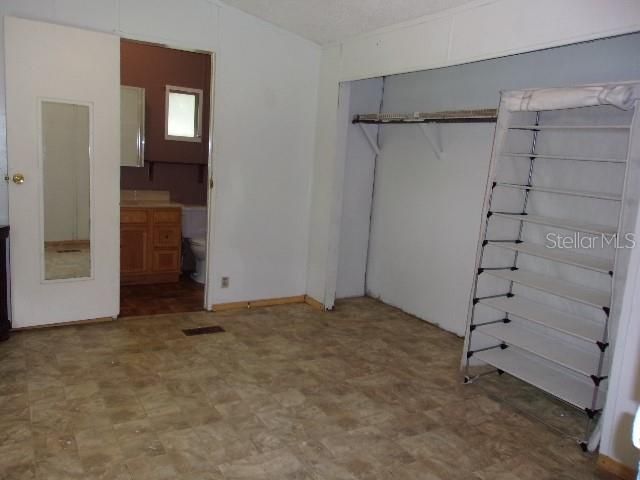 18640 SE 22ND LANE, Silver Springs, FL 34488
