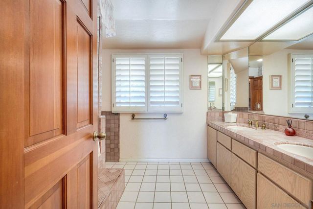 30458 Cool Valley Highlands Road, Valley Center, CA 92082