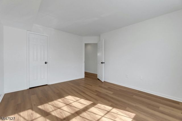 15 Crystal Lane 307, Paterson City, NJ 07501