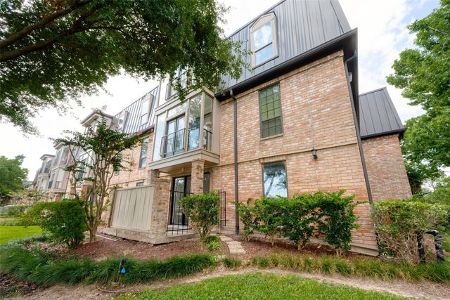 2400 N Braeswood Boulevard 106, Houston, TX 77030
