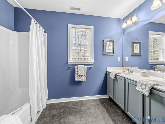 15831 Haggis Dr, Chesterfield, VA 23838