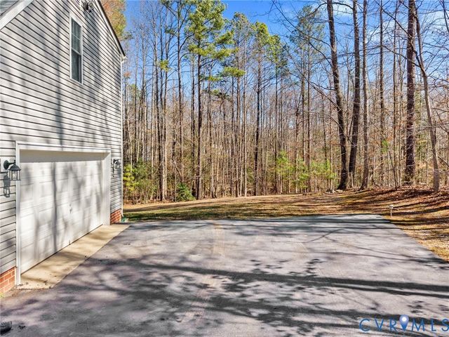 15831 Haggis Dr, Chesterfield, VA 23838