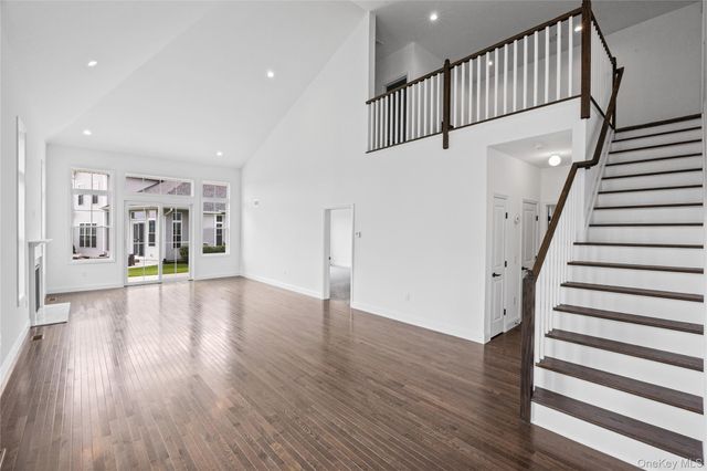 341 Aliana Avenue, Yaphank, NY 11980