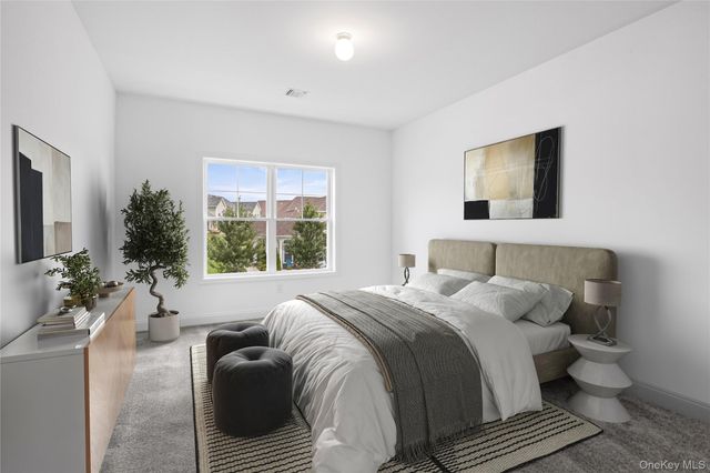 341 Aliana Avenue, Yaphank, NY 11980