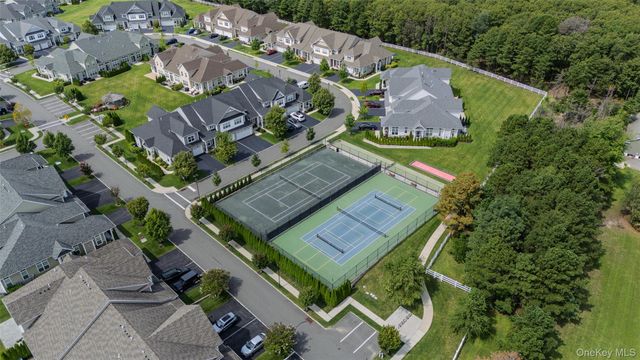 341 Aliana Avenue, Yaphank, NY 11980