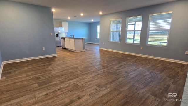 20771 Mercury Drive, Robertsdale, AL 36567